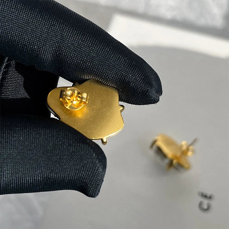 Fashion trend Irregular Baroque pearl earrings Women's light luxury niche design earrings retro temperament