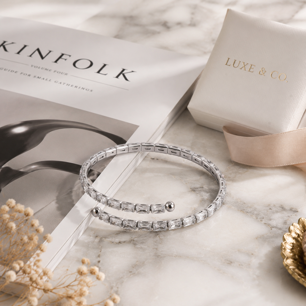 WODOXIN Stainless Steel Rhinestone Bracelet for Women, Crystal Cuff Bangle Jewelry, Sparkling Open Bracelet for Everyday Wear & Gift