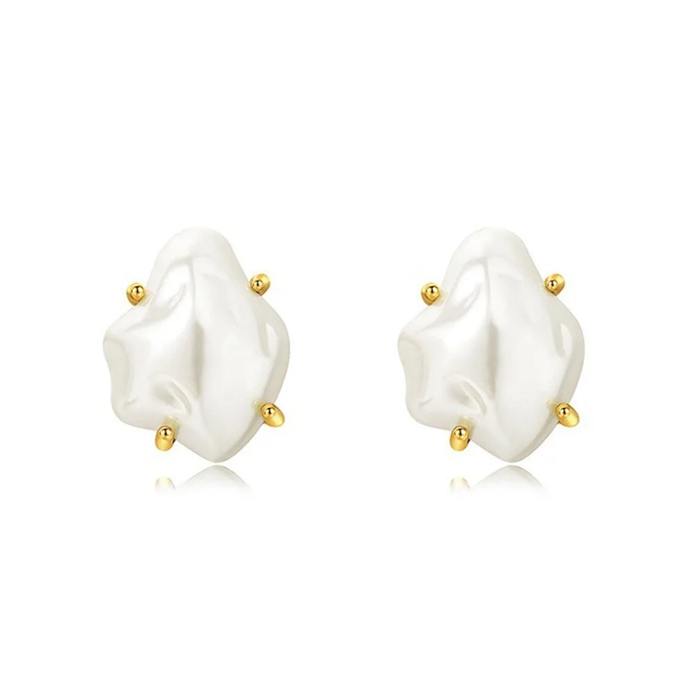 Fashion trend Irregular Baroque pearl earrings Women's light luxury niche design earrings retro temperament