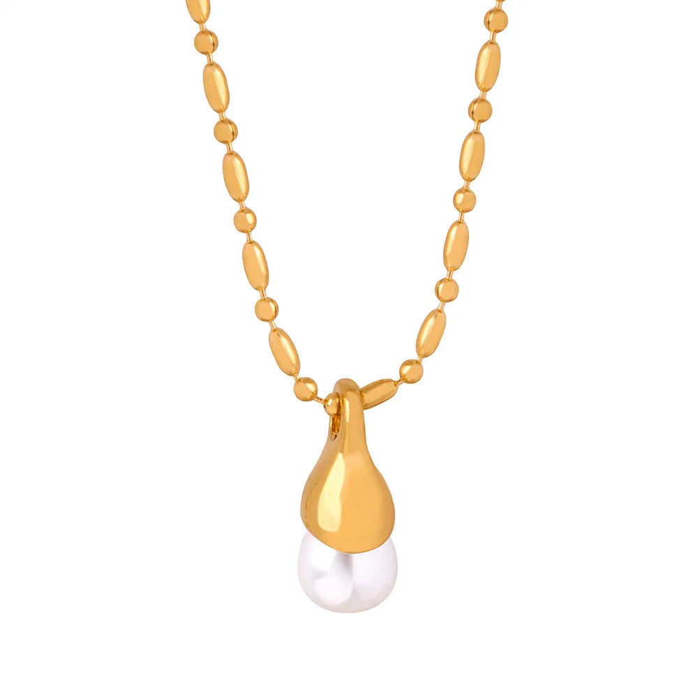 Fashion temperament with light luxury rice bead chain necklace titanium steel shell bead pendant collarbone chain with accessori