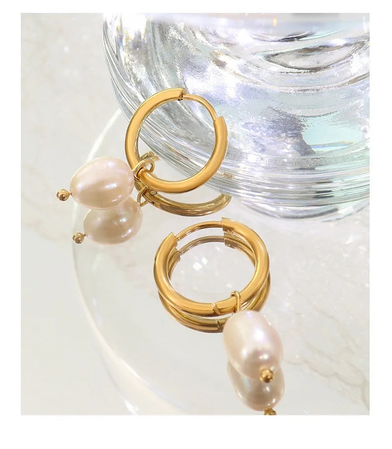 Metal circle ear buckle Fresh water pearl pendant earrings do not fade light luxury French titanium steel plated 18K gold earrin